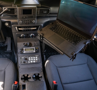 Troy Products 2020+ Ford Police Interceptor Utility Specific 18in L-Shape Console CC-20-UV10-L8 Installed